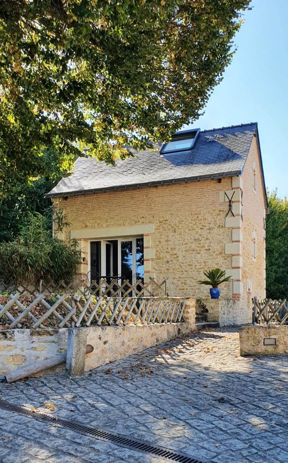 Bed and Breakfast Le Moulin De Follet à Fougere  Extérieur photo